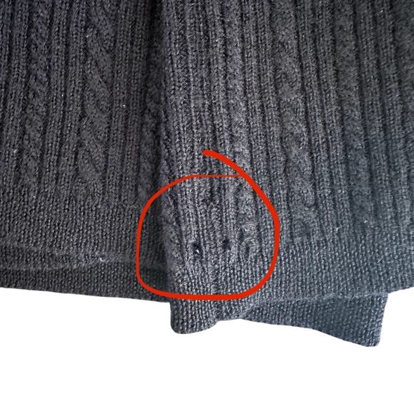 Lord & Taylor Merino Wool Sleeveless Navy Blue Cable Sweater Vest Petite Medium - Picture 6 of 6